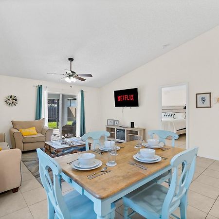 Oceanview Haven - 2Br Beach Townhome With Patio, Shared Heated Pool Steps From Paradise Beach Park! 멜버른 외부 사진